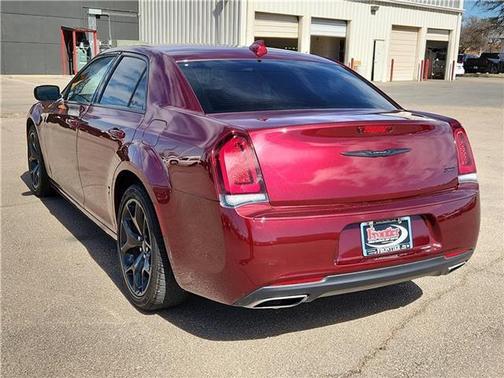 2023 Chrysler 300 Touring
