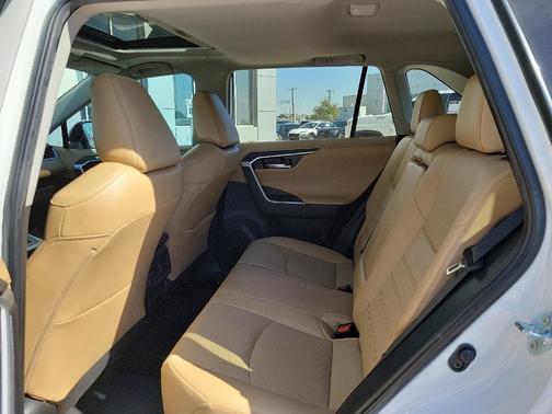 Wind Chill Pearl 2024 Toyota RAV4 Limited