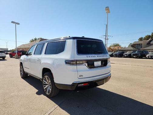 2024 Jeep Grand Wagoneer L Series III