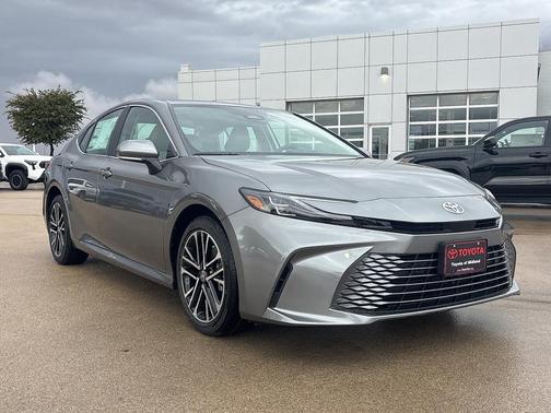 Metal 2026 Toyota Camry XLE
