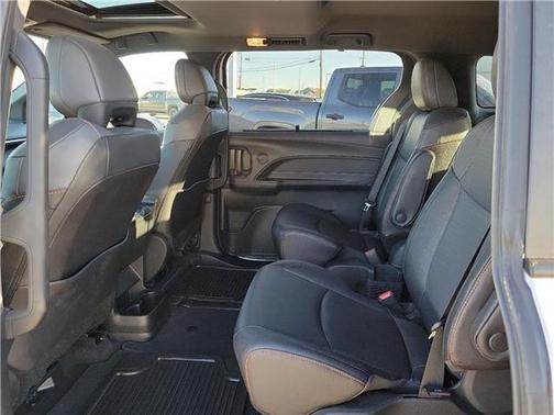 2023 Toyota Sienna XSE 7 Passenger