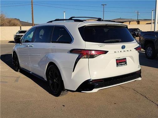 2023 Toyota Sienna XSE 7 Passenger