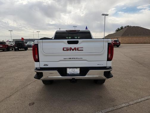 2024 GMC Sierra 1500 SLT