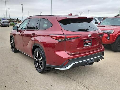 Ruby Flare Pearl 2021 Toyota Highlander XSE