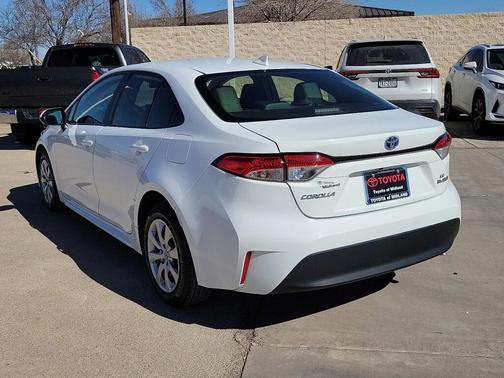 2024 Toyota Corolla Hybrid LE