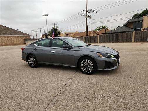 Gun Metallic 2025 Nissan Altima SV