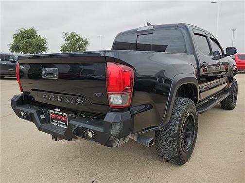 Midnight Black Metallic 2018 Toyota Tacoma SR