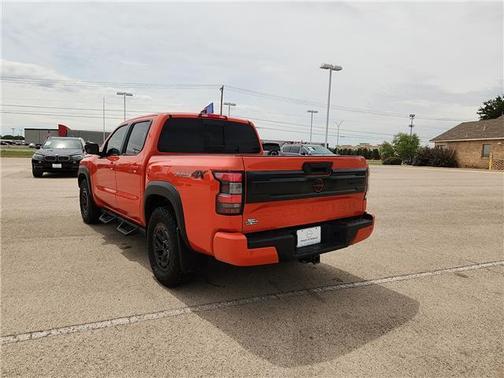 Afterburn Orang 2025 Nissan Frontier PRO-4X