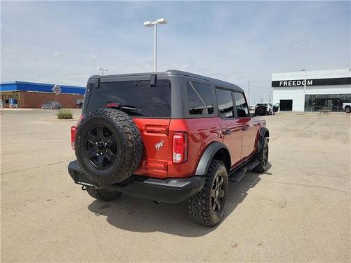 Race Red 2024 Ford Bronco Black Diamond