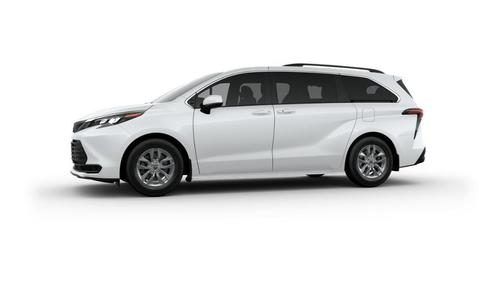 2025 Toyota Sienna LE