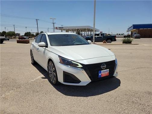 White 2024 Nissan Altima 2.5 SL