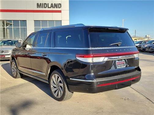 2023 Lincoln Navigator L Reserve