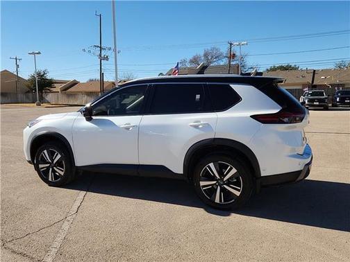 2024 Nissan Rogue SL