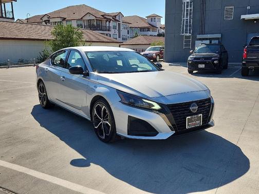 2024 Nissan Altima 2.5 SR