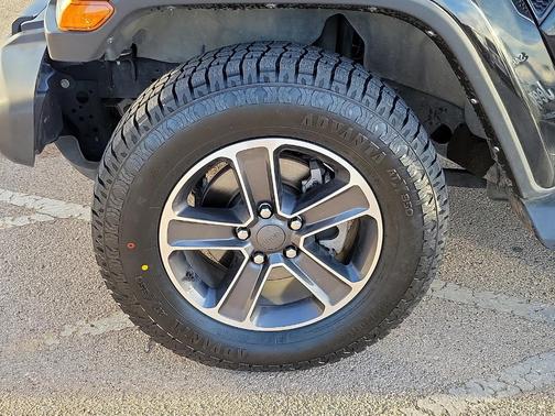 2023 Jeep Wrangler Sahara