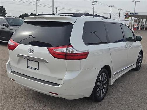 2019 Toyota Sienna Limited Premium