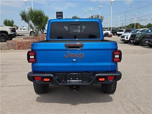 Hydro Blue Pearlcoat 2024 Jeep Gladiator Mojave