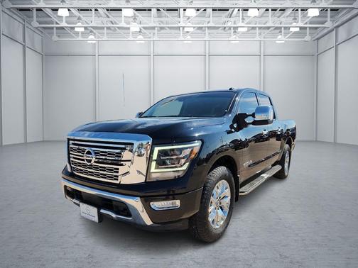 2021 Nissan Titan SL