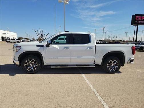 2024 GMC Sierra 1500 SLT