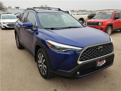 2024 Toyota Corolla Cross XLE