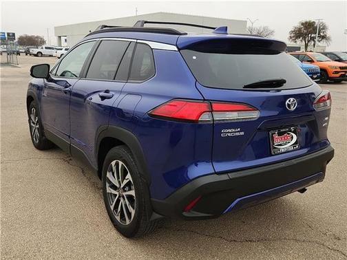 2024 Toyota Corolla Cross XLE
