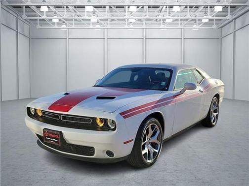 2022 Dodge Challenger SXT