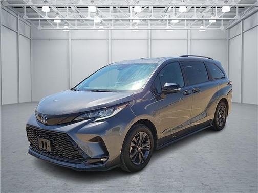 Magnetic Gray Metallic 2025 Toyota Sienna XSE 7 Passenger