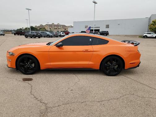 2021 Ford Mustang EcoBoost
