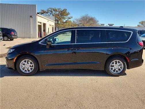 2024 Chrysler Pacifica Touring-L