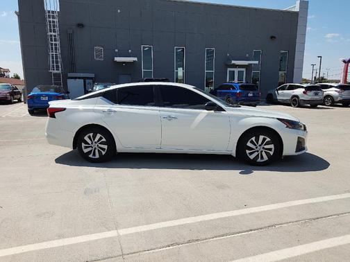 2024 Nissan Altima 2.5 S