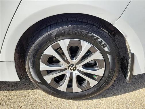2022 Toyota Corolla Hybrid LE