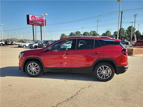 2022 GMC Terrain SLT