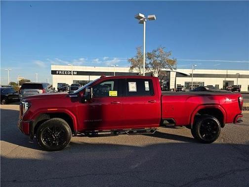 2024 GMC Sierra 2500 AT4