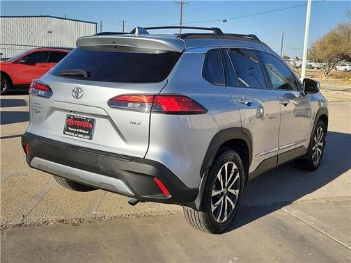 2024 Toyota Corolla Cross XLE