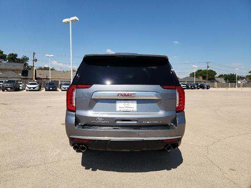 2022 GMC Yukon XL Denali