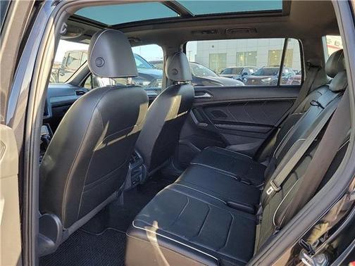 2022 Volkswagen Tiguan 2.0T SEL R-Line