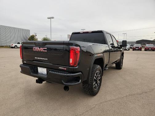 2022 GMC Sierra 2500 AT4
