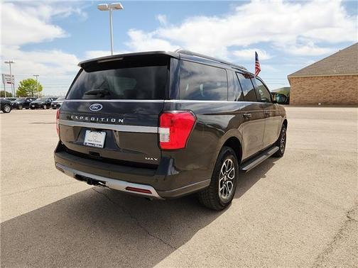 Dark Matter Gray Metallic 2024 Ford Expedition Max XLT