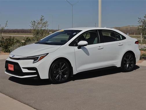 2024 Toyota Corolla Hybrid SE
