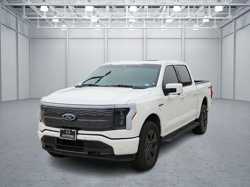 2023 Ford F-150 Lightning LARIAT