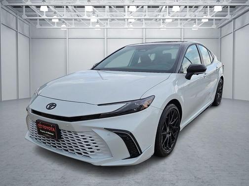 Desert Wind 2026 Toyota Camry XSE