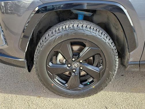 2020 Toyota RAV4 Hybrid XSE