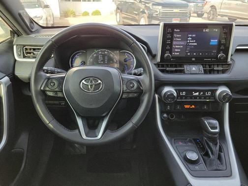 2020 Toyota RAV4 Hybrid XSE