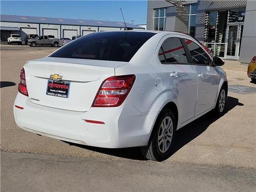 2020 Chevrolet Sonic LS