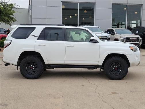 Ice 2023 Toyota 4Runner TRD Off Road