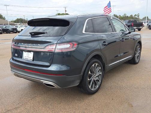 2022 Lincoln Nautilus Reserve