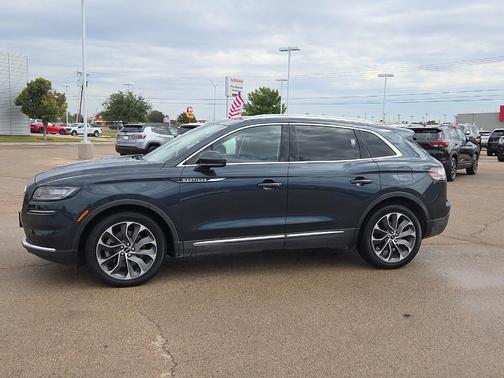 2022 Lincoln Nautilus Reserve