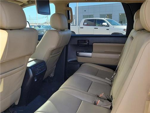 Shoreline Blue Pearl 2019 Toyota Sequoia SR5