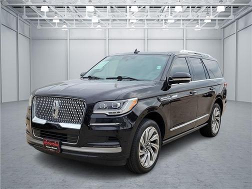 Infinite Black Metallic 2024 Lincoln Navigator Reserve