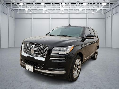 Infinite Black Metallic 2024 Lincoln Navigator Reserve